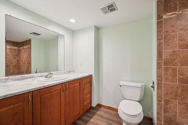 313 S University DRIVE, Waukesha, WI 53188