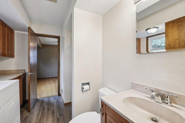 313 S University DRIVE, Waukesha, WI 53188