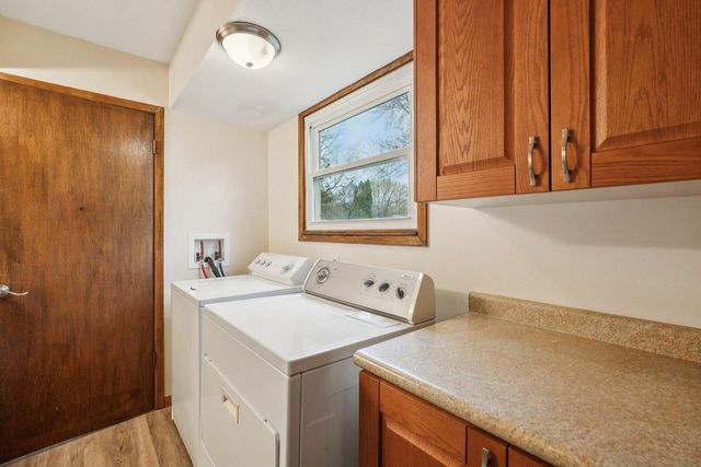 313 S University DRIVE, Waukesha, WI 53188