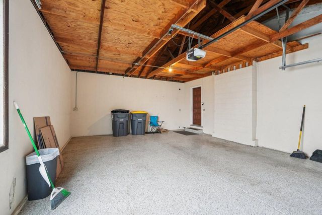 313 S University DRIVE, Waukesha, WI 53188