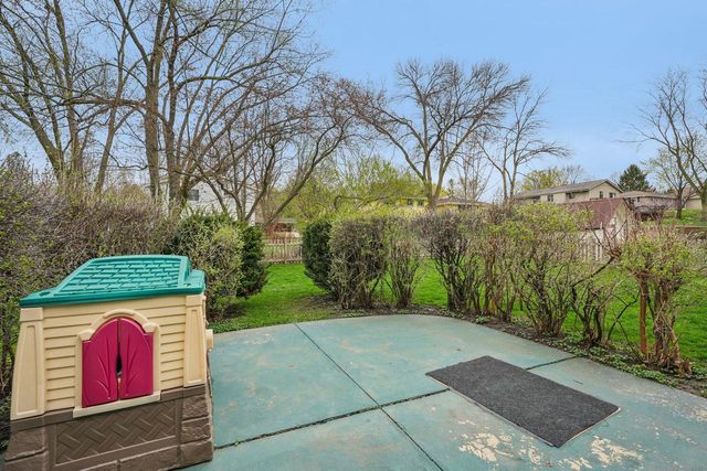313 S University DRIVE, Waukesha, WI 53188