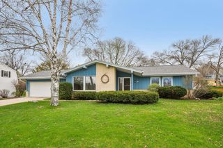 313 S University DRIVE, Waukesha, WI 53188