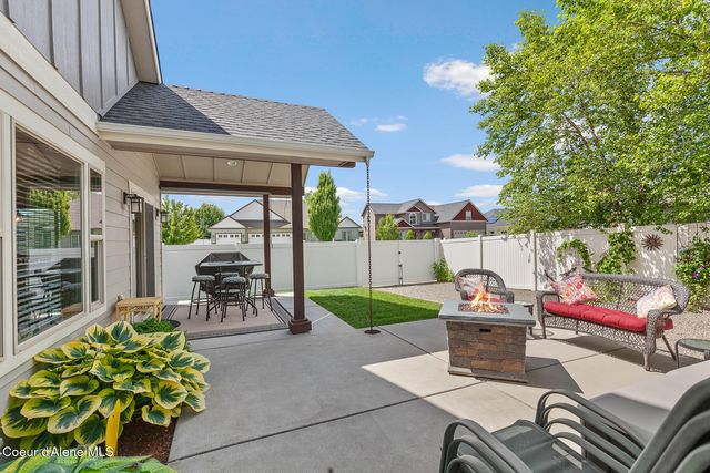 3332 W Magistrate LOOP, Hayden, ID 83835