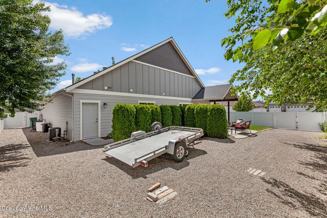 3332 W Magistrate LOOP, Hayden, ID 83835