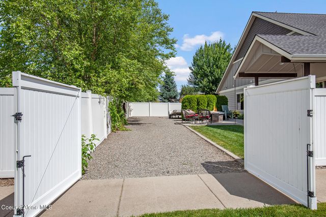 3332 W Magistrate LOOP, Hayden, ID 83835