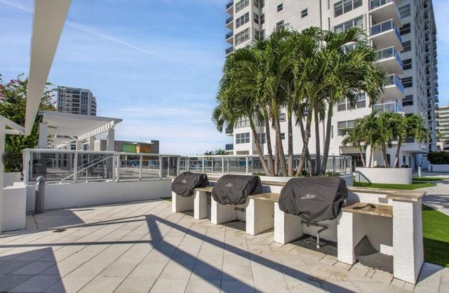 3015 N Ocean Boulevard 19E, Fort Lauderdale, FL 33308
