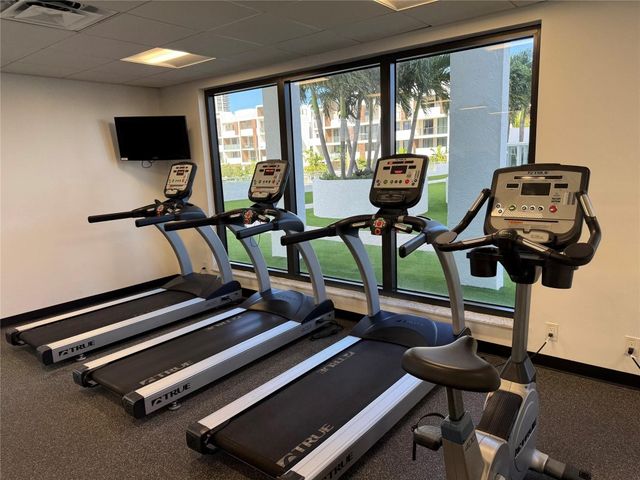 3015 N Ocean Boulevard 19E, Fort Lauderdale, FL 33308