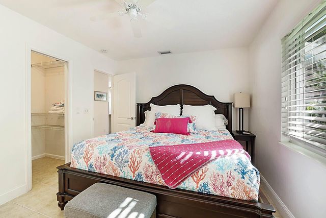 338 NE 7th Avenue A, Delray Beach, FL 33483