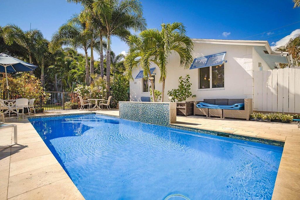 338 NE 7th Avenue A, Delray Beach, FL 33483