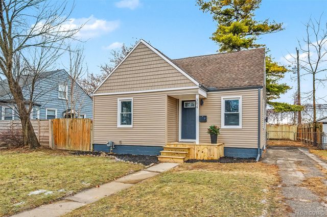 384 E Chesterfield Street, Ferndale, MI 48220