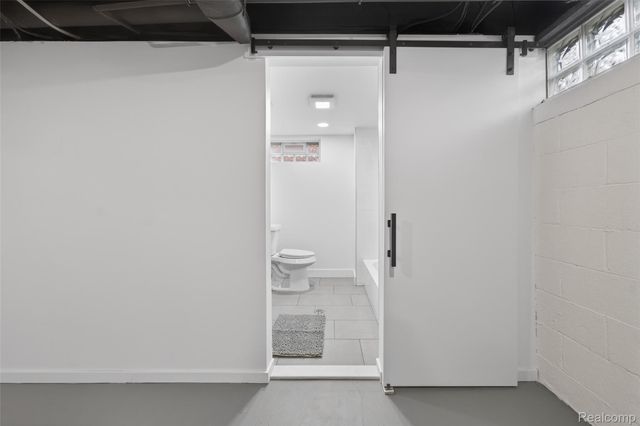 384 E Chesterfield Street, Ferndale, MI 48220