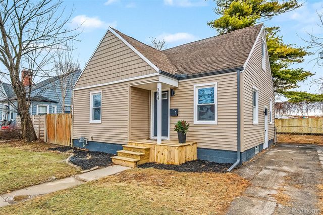 384 E Chesterfield Street, Ferndale, MI 48220