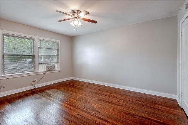 1312 16th Street, Huntsville, TX 77340