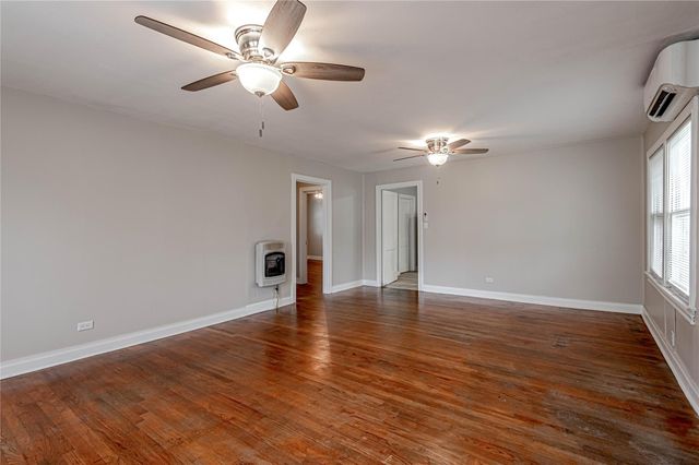 1312 16th Street, Huntsville, TX 77340