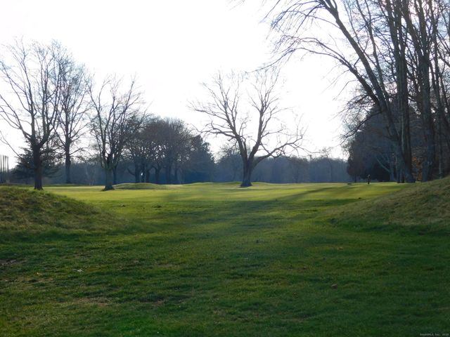 6 Anita Avenue, Waterford, CT 06385