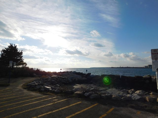 6 Anita Avenue, Waterford, CT 06385