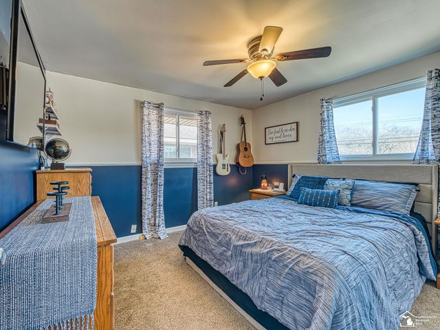 22244 Candace Drive, Rockwood, MI 48173