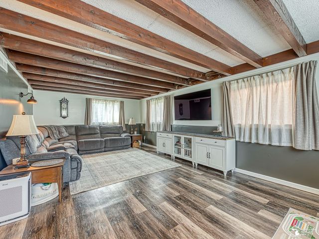 22244 Candace Drive, Rockwood, MI 48173