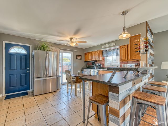 22244 Candace Drive, Rockwood, MI 48173