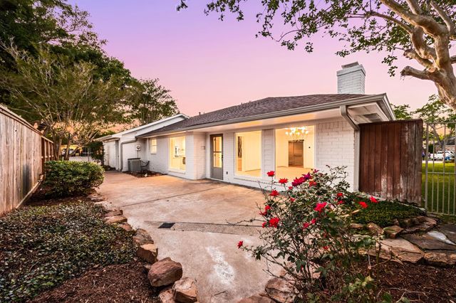 3102 Rockmoor Court, Sugar Land, TX 77478