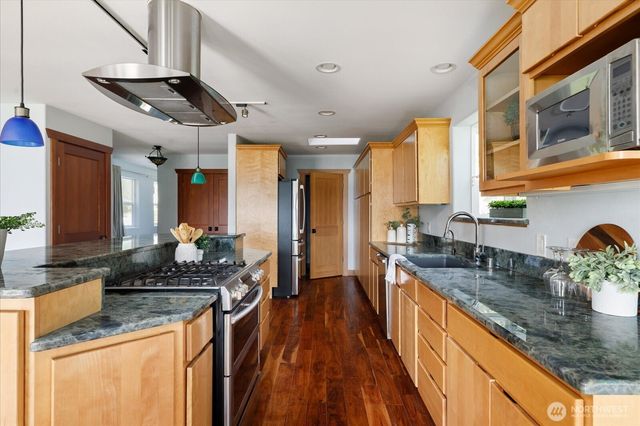 453 Race Road, Coupeville, WA 98239