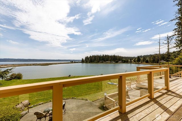 453 Race Road, Coupeville, WA 98239
