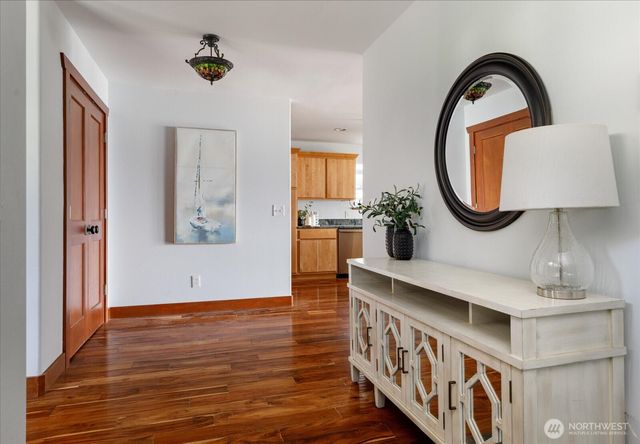 453 Race Road, Coupeville, WA 98239