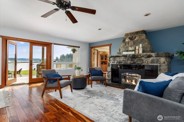 453 Race Road, Coupeville, WA 98239