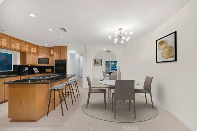 4446 Hayvenhurst Avenue, Encino, CA 91436