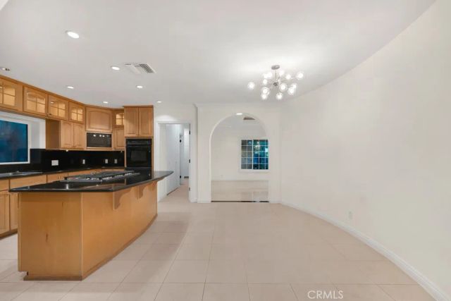 4446 Hayvenhurst Avenue, Encino, CA 91436