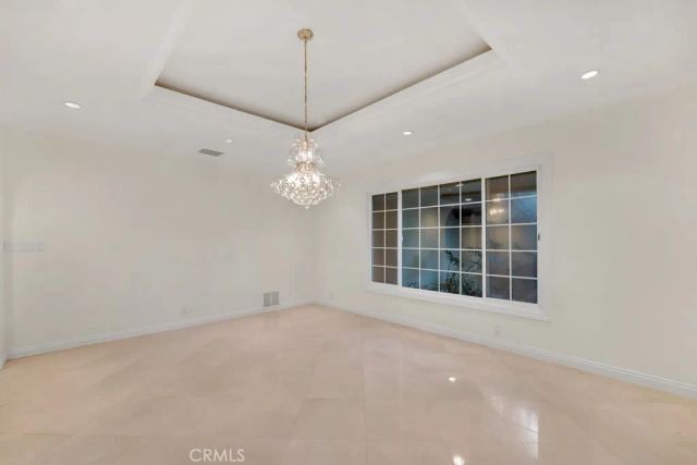 4446 Hayvenhurst Avenue, Encino, CA 91436