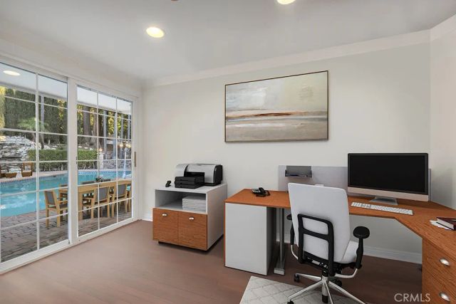 4446 Hayvenhurst Avenue, Encino, CA 91436