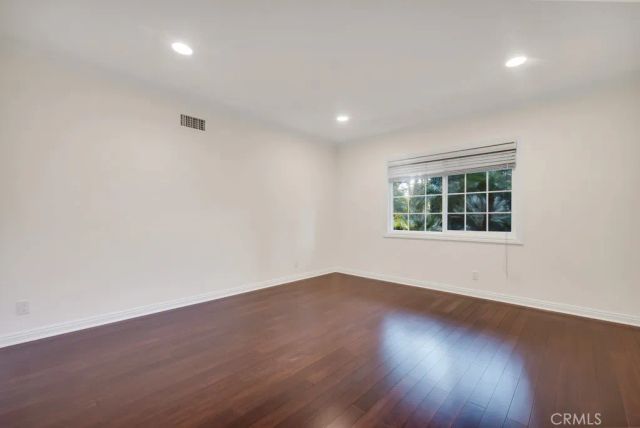 4446 Hayvenhurst Avenue, Encino, CA 91436