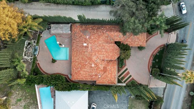 4446 Hayvenhurst Avenue, Encino, CA 91436