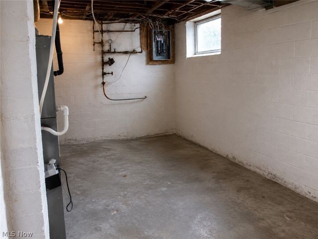 173 Brush Road, Richmond Heights, OH 44143