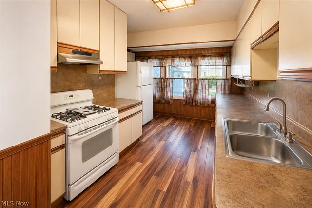 173 Brush Road, Richmond Heights, OH 44143