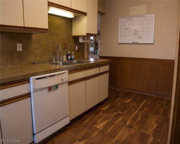 173 Brush Road, Richmond Heights, OH 44143