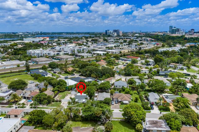 1007 Charles Street, West Palm Beach, FL 33401