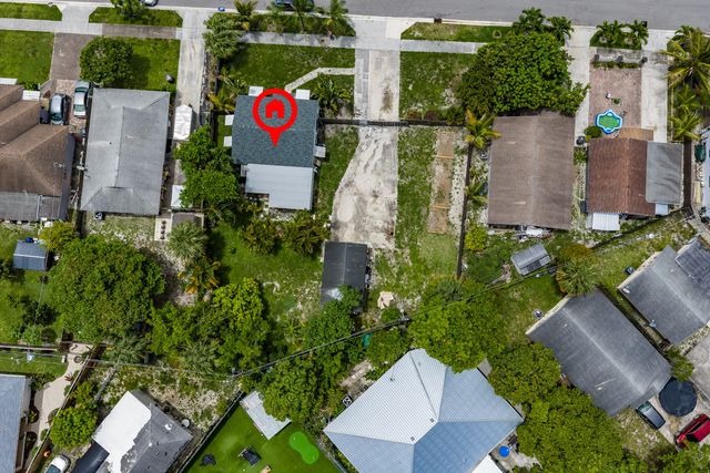 1007 Charles Street, West Palm Beach, FL 33401