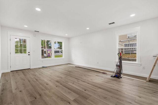 139 Carolina Avenue, Spartanburg, SC 29306