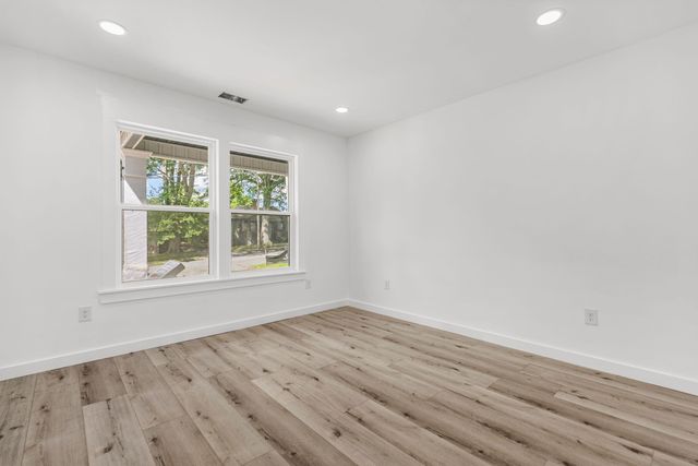 139 Carolina Avenue, Spartanburg, SC 29306