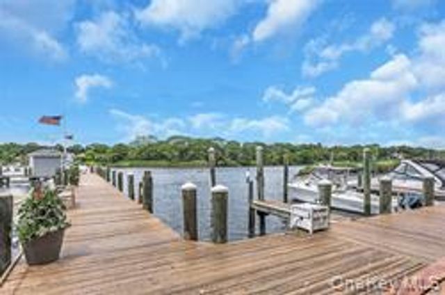 290 W Midland Pond Court 290, Moriches, NY 11955