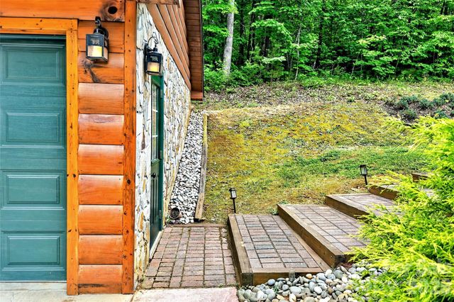 34 Waterfall Drive, Marion, NC 28752