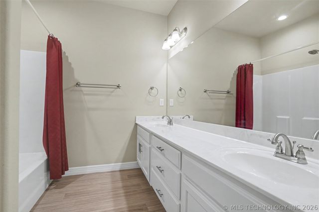 30555 E 65th Street S, Broken Arrow, OK 74014