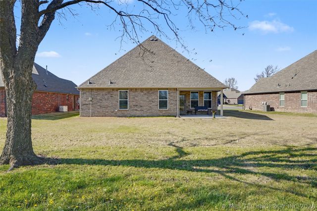 30555 E 65th Street S, Broken Arrow, OK 74014