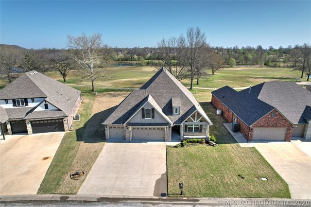 30555 E 65th Street S, Broken Arrow, OK 74014