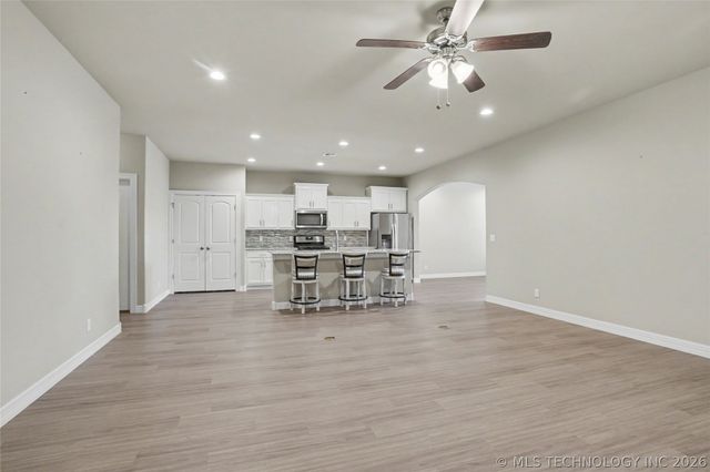 30555 E 65th Street S, Broken Arrow, OK 74014