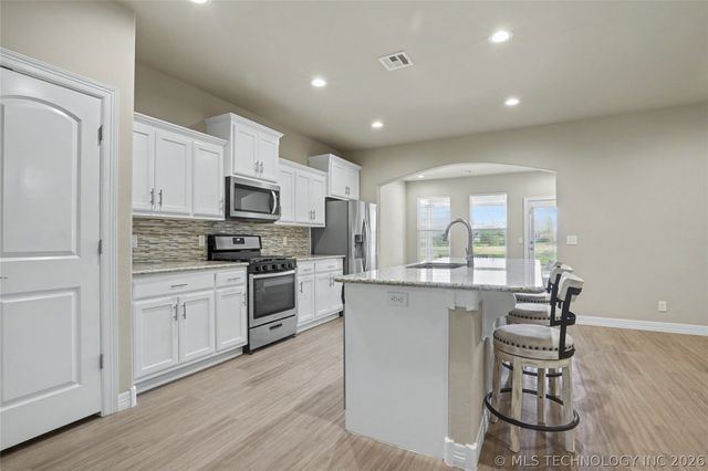 30555 E 65th Street S, Broken Arrow, OK 74014