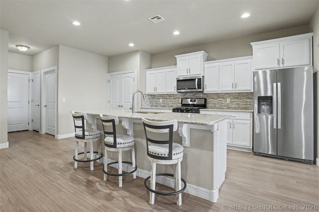 30555 E 65th Street S, Broken Arrow, OK 74014