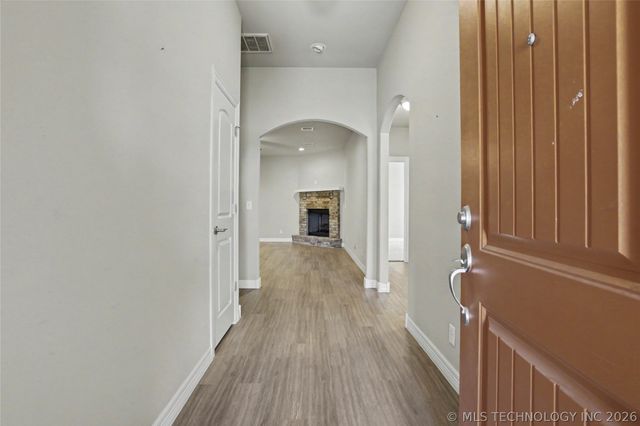 30555 E 65th Street S, Broken Arrow, OK 74014